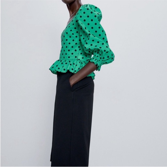 Zara green & black polka dot ballon sleeves ruffle trim blouse Sz L - Picture 2 of 5